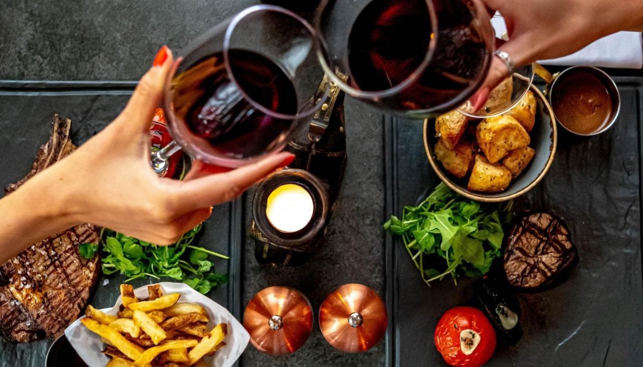 Elephant Hotel Pangbourne Ngoại thất bức ảnh