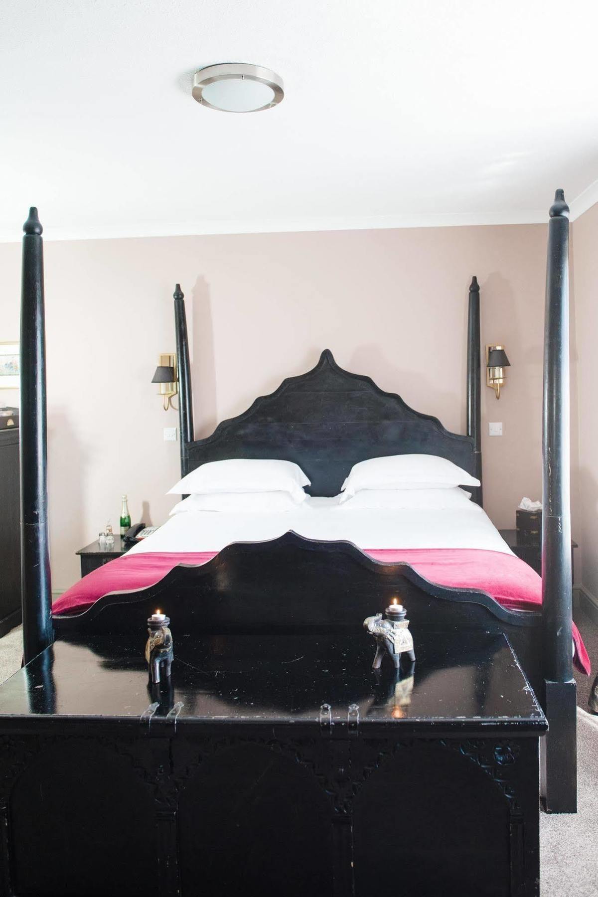 Elephant Hotel Pangbourne Ngoại thất bức ảnh